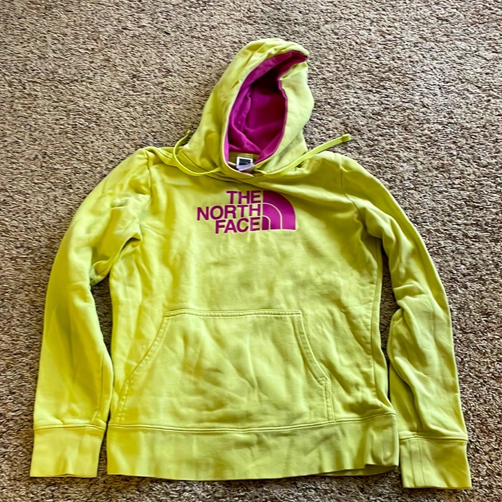 Medium woman’s Northface hoodie